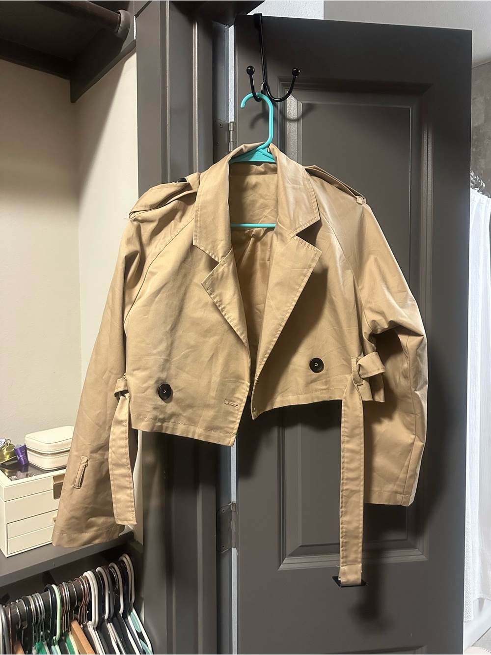 Classic Cropped Trench Jacket - Beige